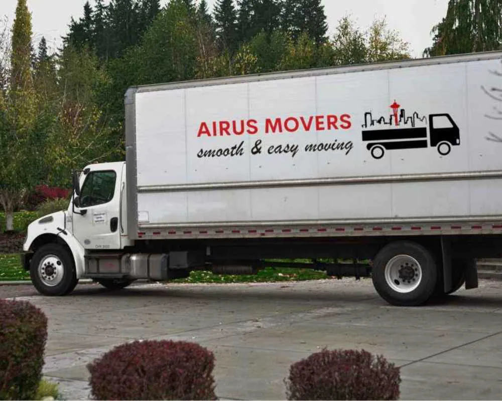 ASYL Movers crew at work — photo 5