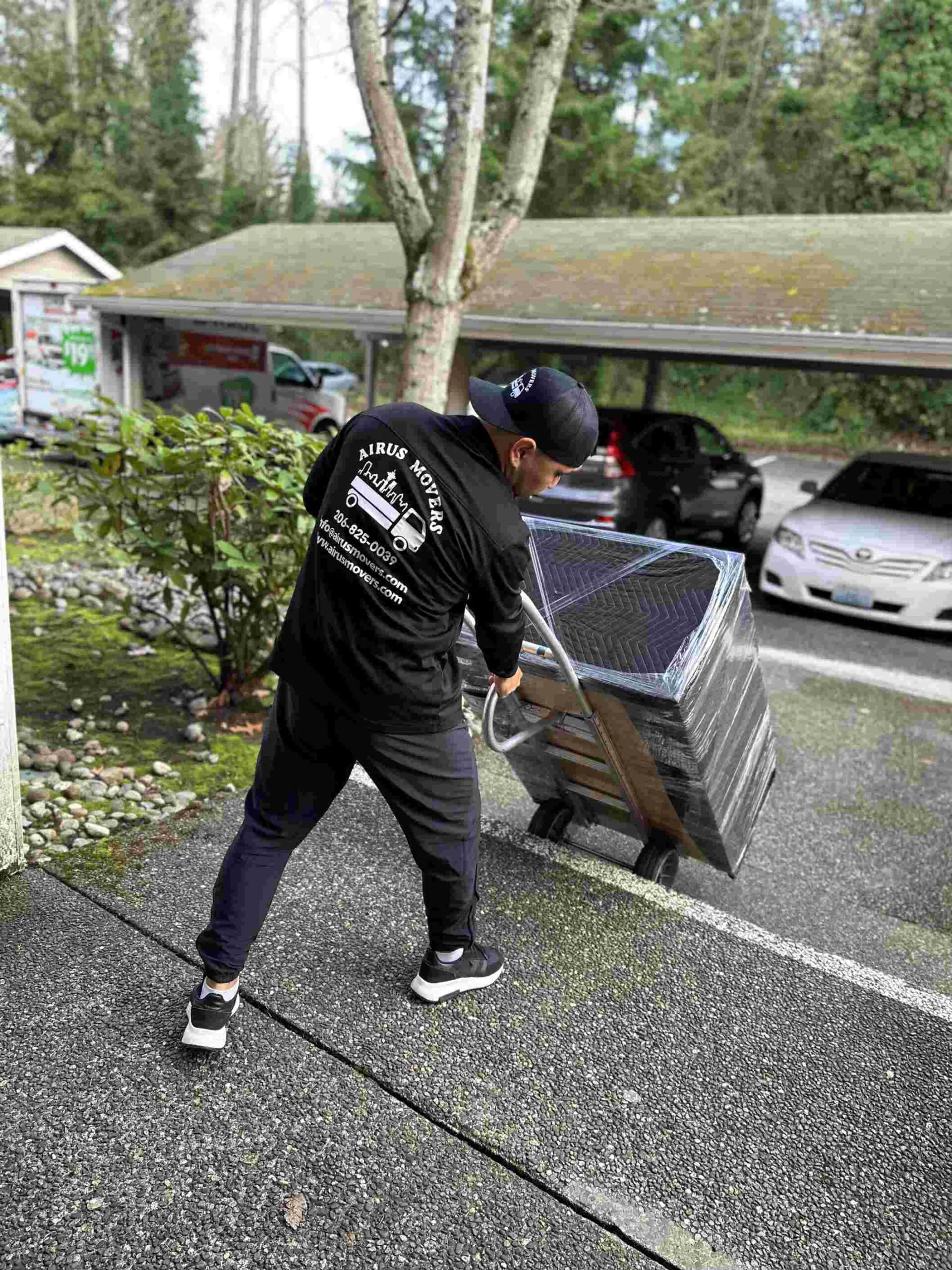ASYL Movers crew working in Sumner, WA — photo 10