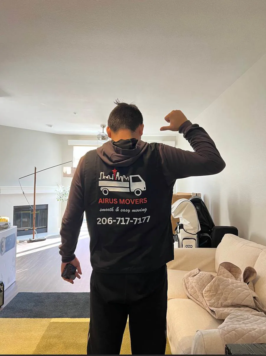 ASYL Movers crew working in Bothell, WA — photo 7